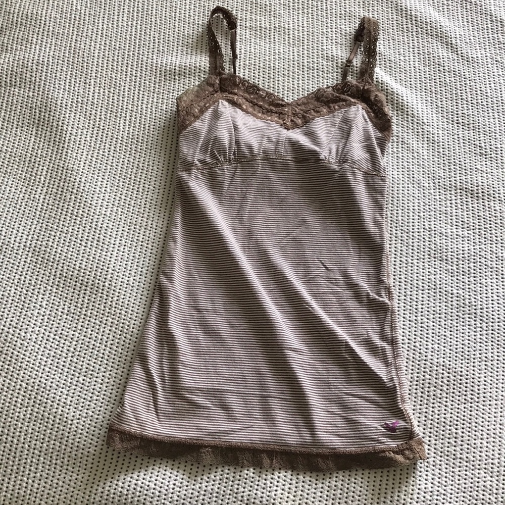 Detailed tank top